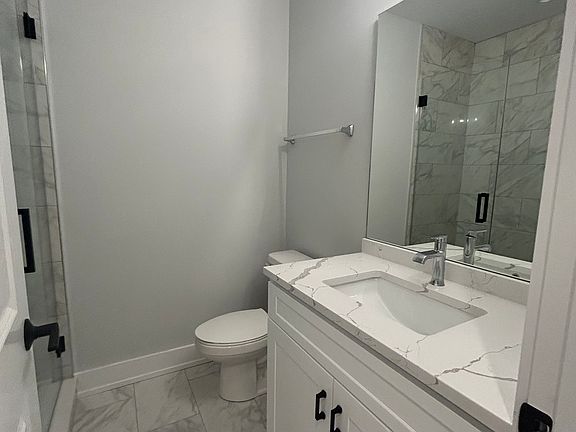 5th image of 6615 N Milwaukee Ave #3