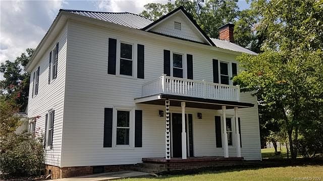 1st image of 110 Valley Dr