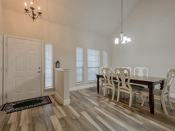 3rd image of 2812 Glendale Way