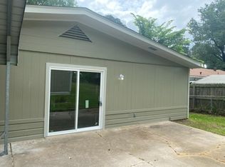 615 Rockwood Ln, Longview, TX 75604