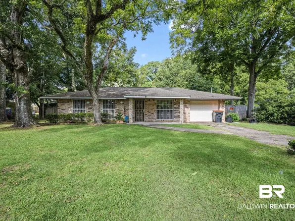 913 McGee Cir, Bay Minette, AL 36507
