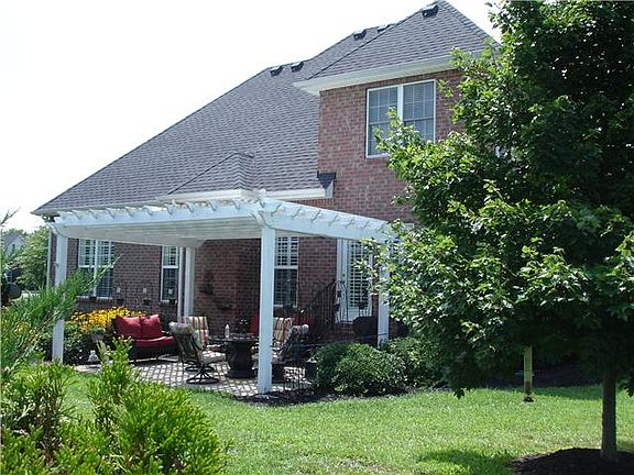 2nd image of 102 Largo Ct