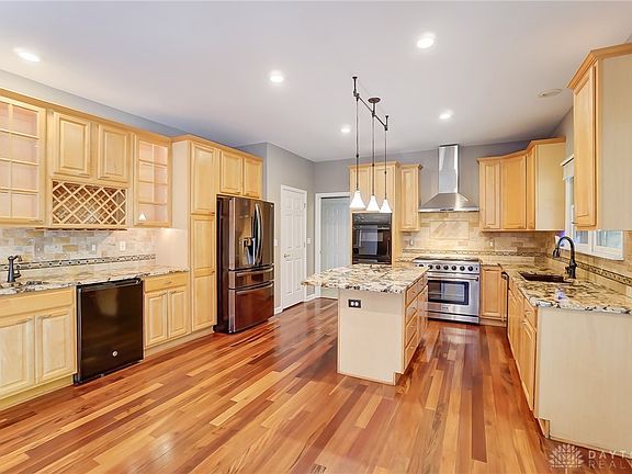 4th image of 7652 Walnut Creek Ct