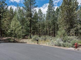 19374 Rim Lake Ct, Bend, OR 97702