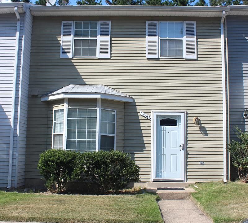 1st image of 7646 Lee Landing Dr