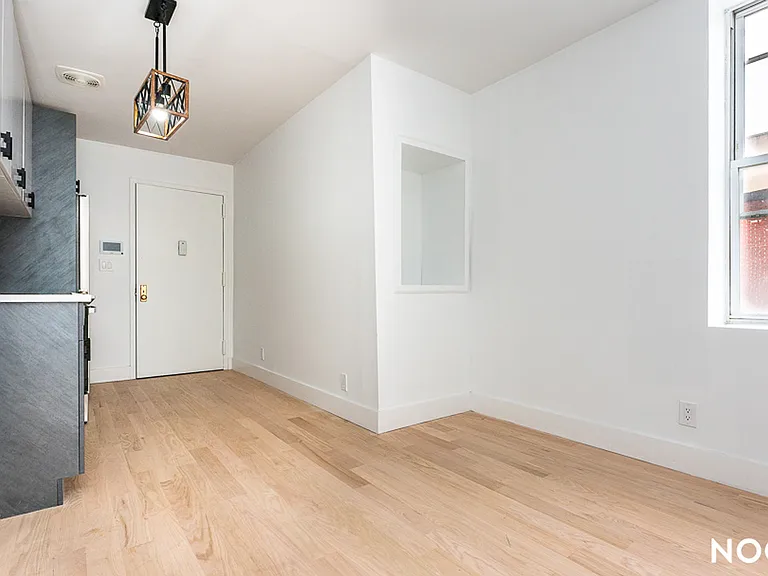98 Moore St #3F — Photo 4
