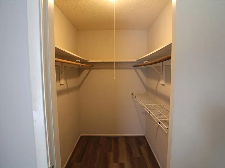 5422 Farley Dr #B — Photo 10