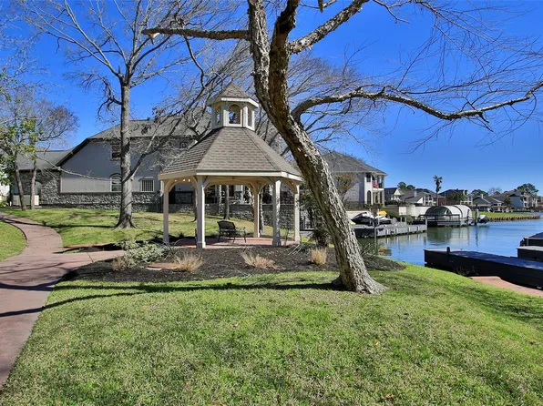26 Winthrop Harbor Ct S, Montgomery, TX 77356