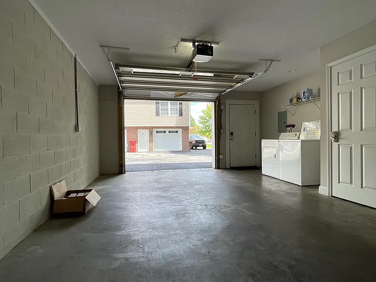 169 E Grand Ave #101 — Photo 26