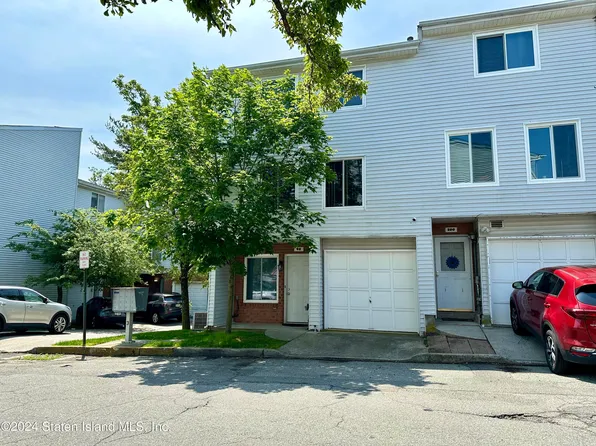 98 Ilyssa Way, Staten Island, NY 10312