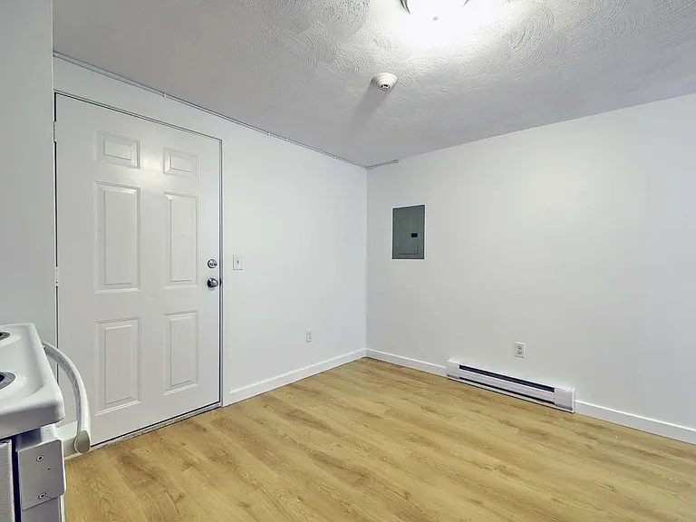 855 Providence St. — Photo 62