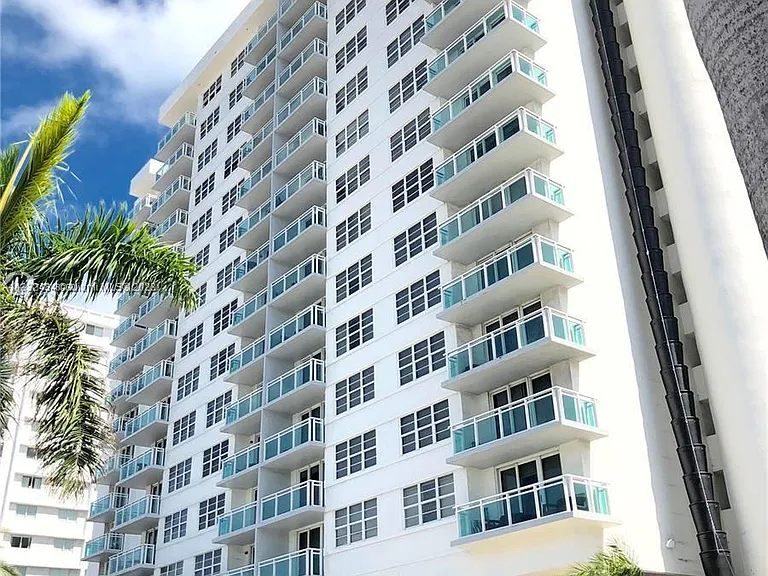 6917 Collins Ave #1204 — Photo 12