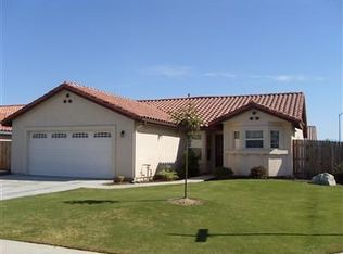417 Midnight Ct, Bakersfield, CA 93307