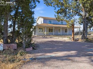 747 D St, Penrose, CO