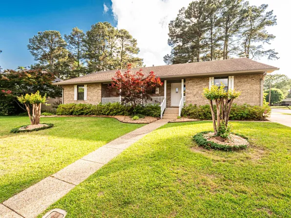 1 Azalea St, Magnolia, AR 71753