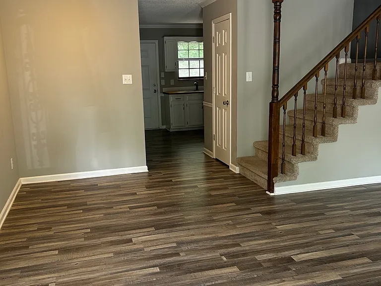 810 Highland Dr #901 — Photo 2