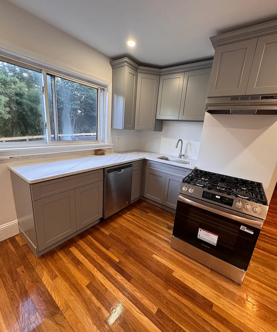 40 School Ln — Photo 3
