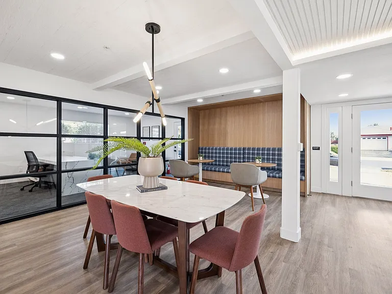 Ocean Villas Apartments — Photo 13