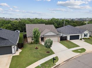 2929 Blue Fish Rd, Norman, OK 73069