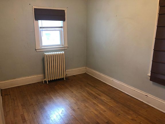 5th image of 1753 Iglehart Ave APT 1