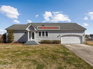 498 Sea Gate Dr, Newport, NC 28570