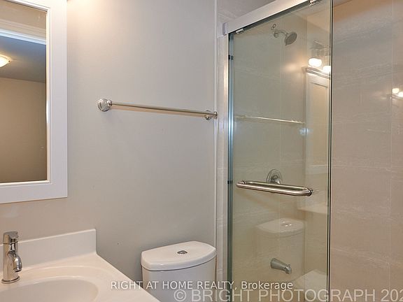 4th image of 36 Ladner Dr