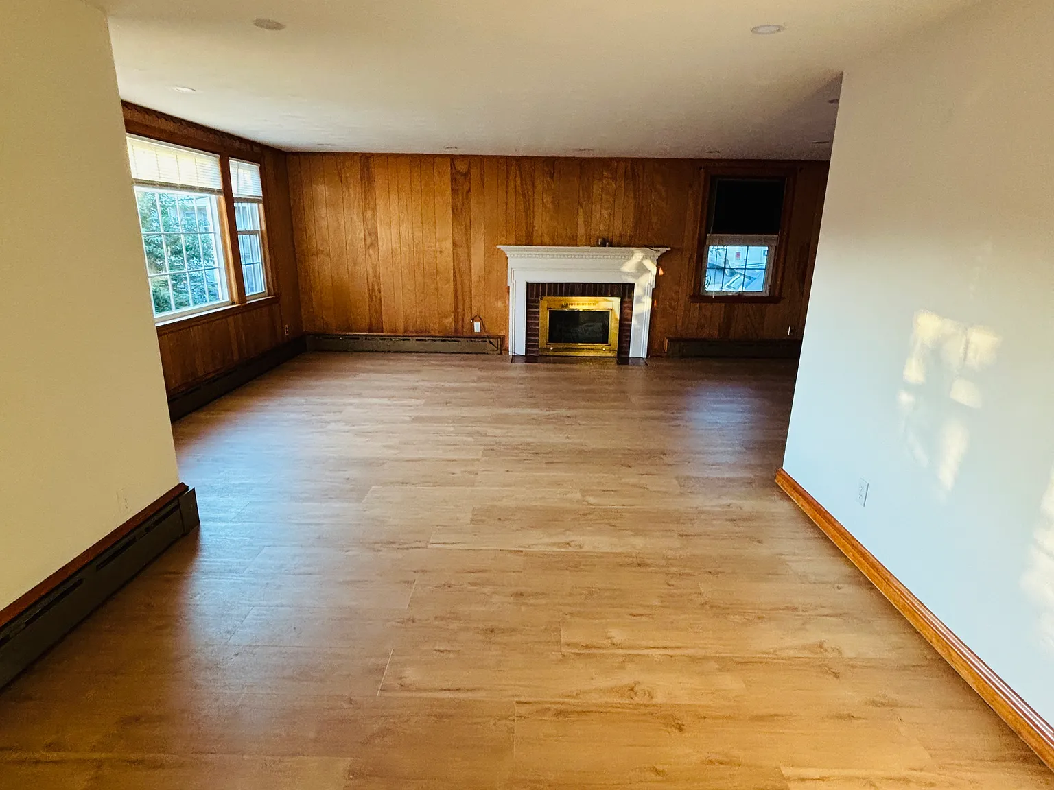 3 bed, 1100 sqft, $3,500 — Photo 3