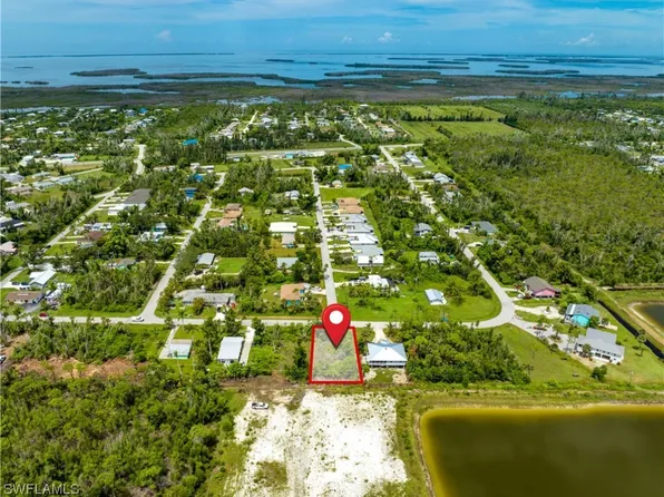 5292 Birdsong Ln, Bokeelia, FL 33922