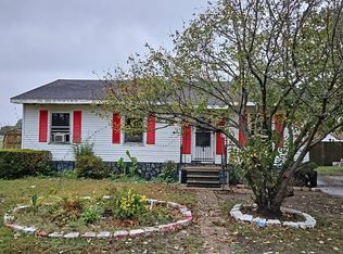 424 W Ironbanks Rd, Charleston, MO 63834