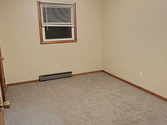 4th image of 3374 Stein Blvd