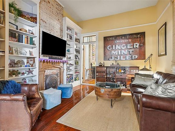 4th image of 906 Saint Ann St #1