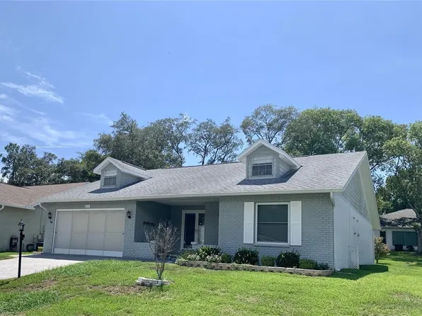 2672 Royal Ridge Dr, Spring Hill, FL 34606
