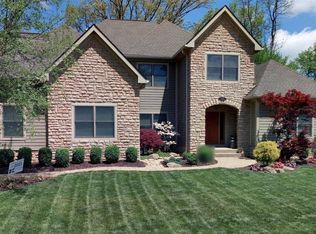 1528 Newcomer Rd, Columbus, OH 43235