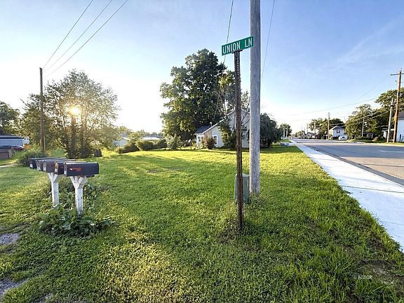4th image of S Plains Rd