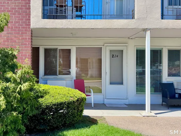 224 West Walk #224, West Haven, CT 06516