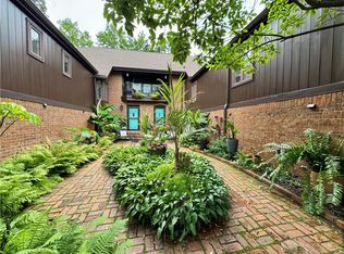 101 Blue Gate Cir APT 1, Kettering, OH 45429