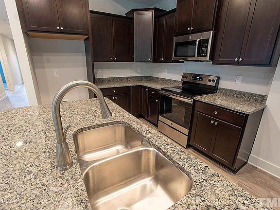 5th image of 1546 Riverwalk Dr #51