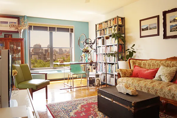 Sold by JDM Real Estate Consulting | media 10