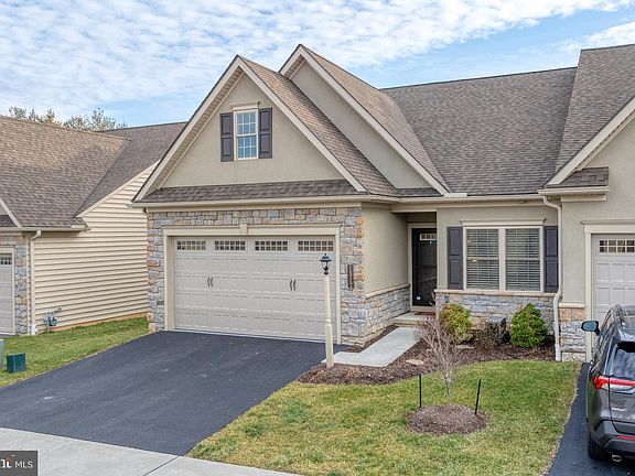2nd image of 1312 Woodcrest Ct