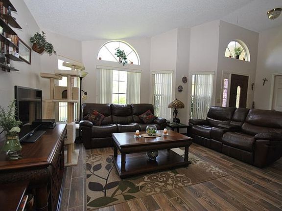 4th image of 3408 Hawkin Dr