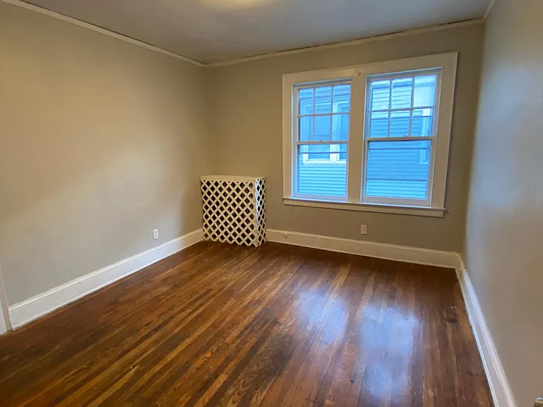 121-123 Irving St #3 — Photo 6