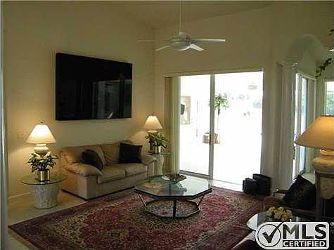 3rd image of 473 NE Solida Cir