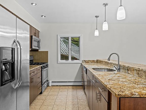 5th image of 6103 Huxley Ave