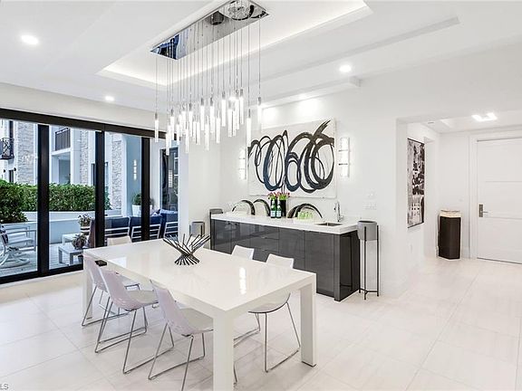 4th image of 1135 3rd AVE S #210