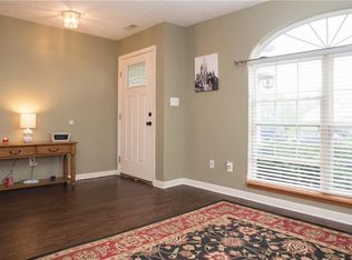 6274 Briargate Dr, Zionsville, IN 46077