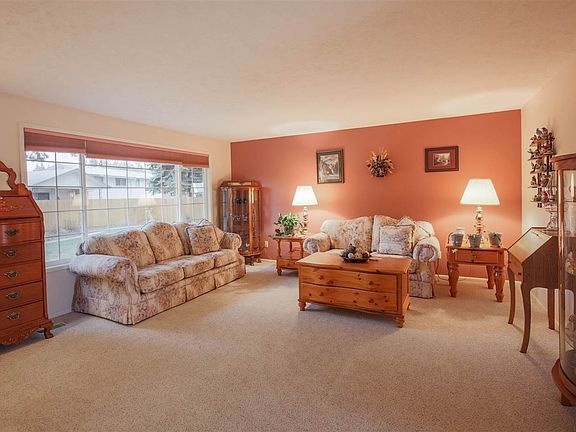 4th image of 314 W Chatham Ct