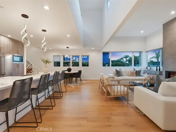 1427 15th St, Manhattan Beach, CA 90266