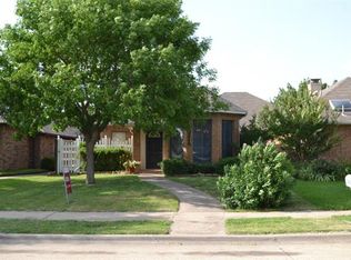 2031 Falcon Ridge Dr #A, Carrollton, TX 75010