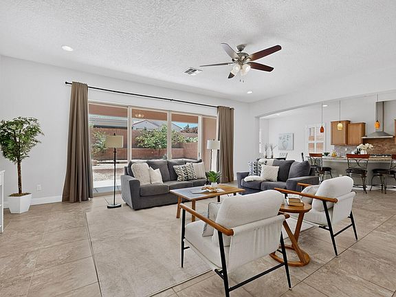 2nd image of 4707 Lluvia Encantada