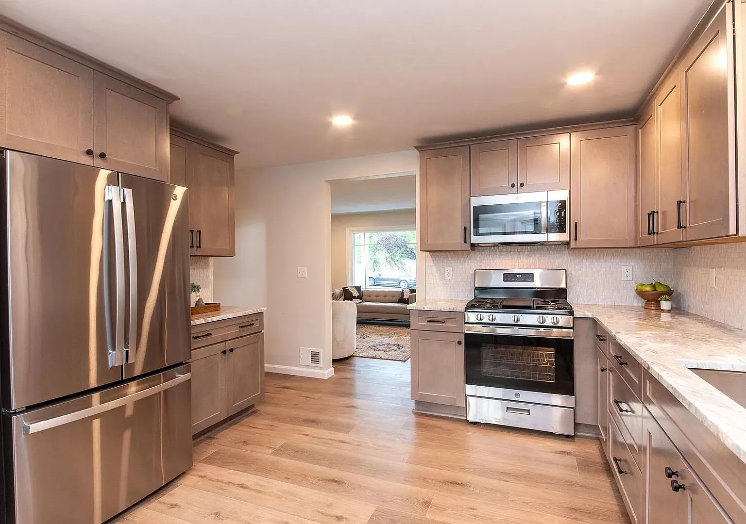 Updated 4-Bedroom Home Near Mulick Park & Gaslight Village — Photo 1
